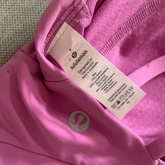 Lululemon pink sports bra - Size 4 - Picture 3 of 4